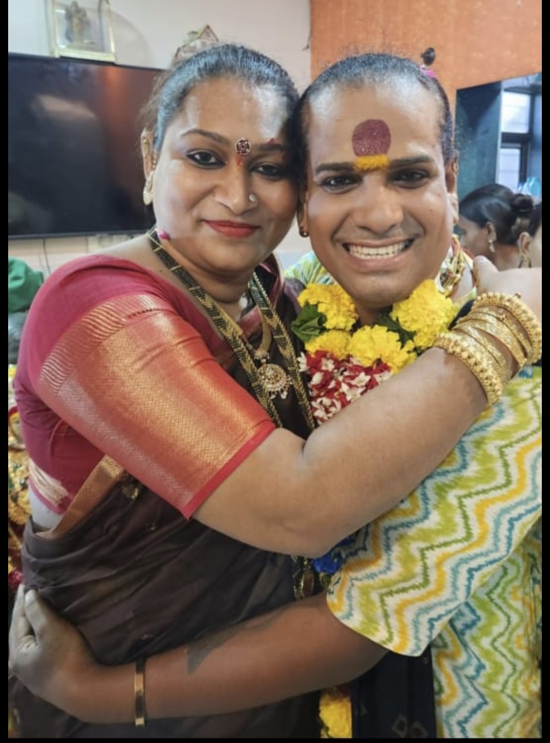 मुख्यमंत्री माझी लाडकी बहिण योजनेचा तृतीय पंथीला लाभ मिळावा अशी मागणी तृतीयपंथी जगदीश शिंदे यांनी केली