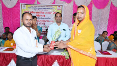  तृतीय पंथीयाला महिला बचत गटात सामावून घेऊन केले महिला बचत गटाचे सचिव