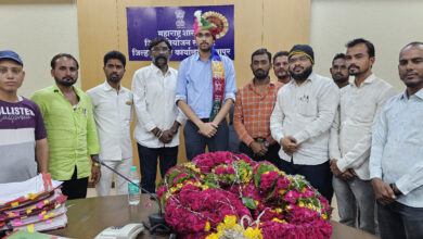 जिल्हाधिकारी कुमार आशीर्वाद यांच्या कार्यकाळास एक वर्ष पूर्ण झाल्याबद्दल सत्कार 2 जिल्हाधिकारी कुमार आशीर्वाद यांच्या कार्यकाळास एक वर्ष पूर्ण झाल्याबद्दल सत्कार