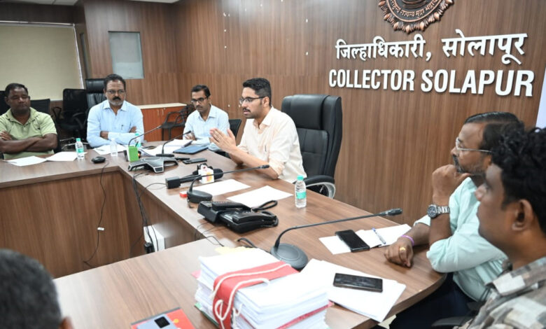 18 वर्षे पूर्ण केलेल्या व मतदार यादीत नाव नसलेल्या प्रत्येकाने मतदार यादीत नाव नोंदणी करावी -जिल्हाधिकारी कुमार आशीर्वाद 1 18 वर्षे पूर्ण केलेल्या व मतदार यादीत नाव नसलेल्या प्रत्येकाने मतदार यादीत नाव नोंदणी करावी -जिल्हाधिकारी कुमार आशीर्वाद