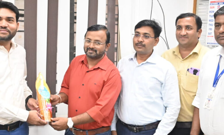 मुद्रित व इलेक्ट्रॉनिक माध्यमातील पेड न्यूजवर करडी नजर ठेवावी-निवडणूक खर्च निरीक्षक मीना तेजराम 1 मुद्रित व इलेक्ट्रॉनिक माध्यमातील पेड न्यूजवर करडी नजर ठेवावी-निवडणूक खर्च निरीक्षक मीना तेजराम