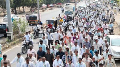 जुळे सोलापूर परिसरात काडादी यांची जोरदार पदयात्रा नागरिकांचा लाभला उत्स्फूर्त प्रतिसाद 3 जुळे सोलापूर परिसरात काडादी यांची जोरदार पदयात्रा नागरिकांचा लाभला उत्स्फूर्त प्रतिसाद