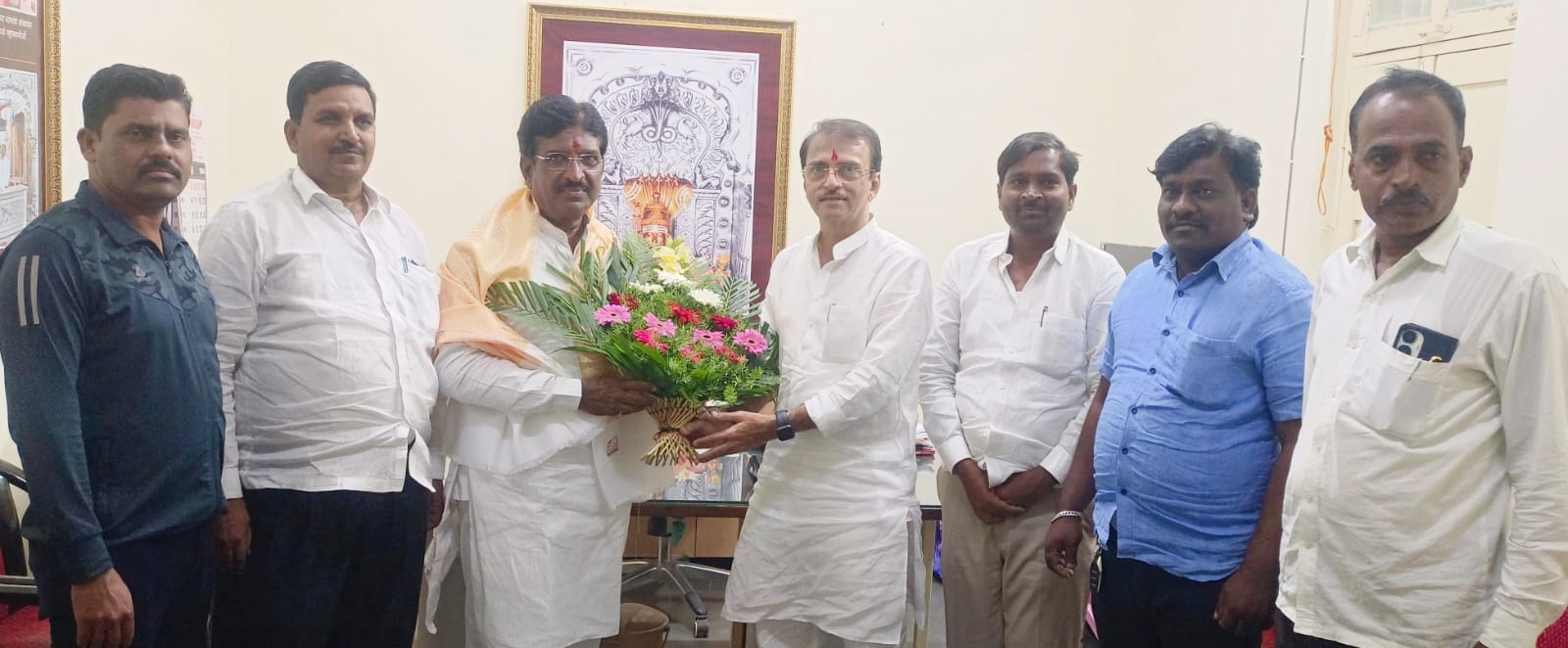 माजी विरोधी पक्षनेते आप्पासाहेब चौगुले  यांनी दिला धर्मराज काडादी यांना पाठिंबा