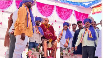 अणदूरमध्ये आंबेडकर जयंतीचा जल्लोष - गुलाल फटाके आणि अभिवादन 23 अणदूरमध्ये आंबेडकर जयंतीचा जल्लोष - गुलाल फटाके आणि अभिवादन