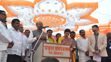 तहसीलदारांनी प्रत्येक गावात जाऊन जनतेचे प्रश्न गावातच मार्गी लावावेत - महसूल मंत्री चंद्रशेखर बावनकुळे