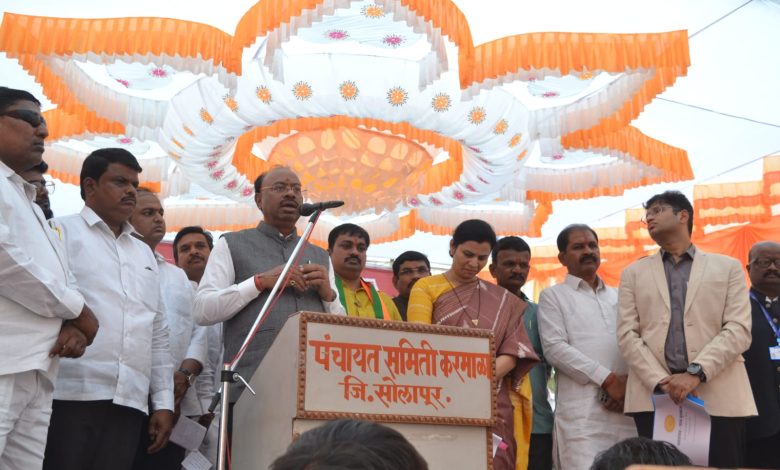 तहसीलदारांनी प्रत्येक गावात जाऊन जनतेचे प्रश्न गावातच मार्गी लावावेत - महसूल मंत्री चंद्रशेखर बावनकुळे