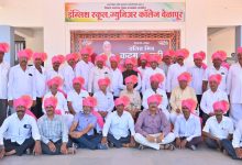 तब्बल ४२ वर्षांनी रंगला मैत्रीचा अविस्मरणीय स्नेहसोहळा अनेकांच्या डोळ्यांत दाटले आनंदाश्रू