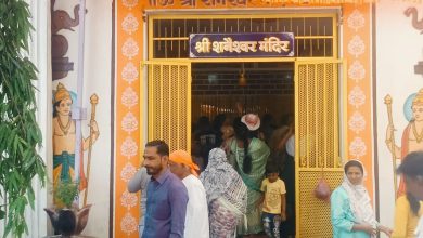 पंढरपूर येथील शनी मंदिरात शनी जयंती व शनि अमावास्यानिमित्त भाविकांची मोठी गर्दी