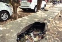 महापालिकेच्या विभागीय कार्यालयाने आणि नगर अभियंता कार्यालयाचे विजापूर रोडवरील पावसाळी नाल्यांच्या सफाईकडे दुर्लक्ष 1 महापालिकेच्या विभागीय कार्यालयाने आणि नगर अभियंता कार्यालयाचे विजापूर रोडवरील पावसाळी नाल्यांच्या सफाईकडे दुर्लक्ष