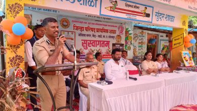 पोलीस आयुक्त एम. राजकुमार यांनी केले अंबिका नगरच्या विध्यार्थ्यांचे स्वागत 26 पोलीस आयुक्त एम. राजकुमार यांनी केले अंबिका नगरच्या विध्यार्थ्यांचे स्वागत