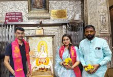 बिग बॉस मराठीची विजेती तन्वी कोलते यांनी घेतले स्वामी समर्थांचे दर्शन